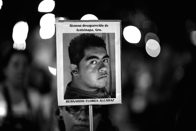 Luz_Ayotzinapa_Santiago_Arau10