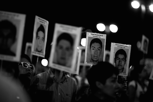 Luz_Ayotzinapa_Santiago_Arau31