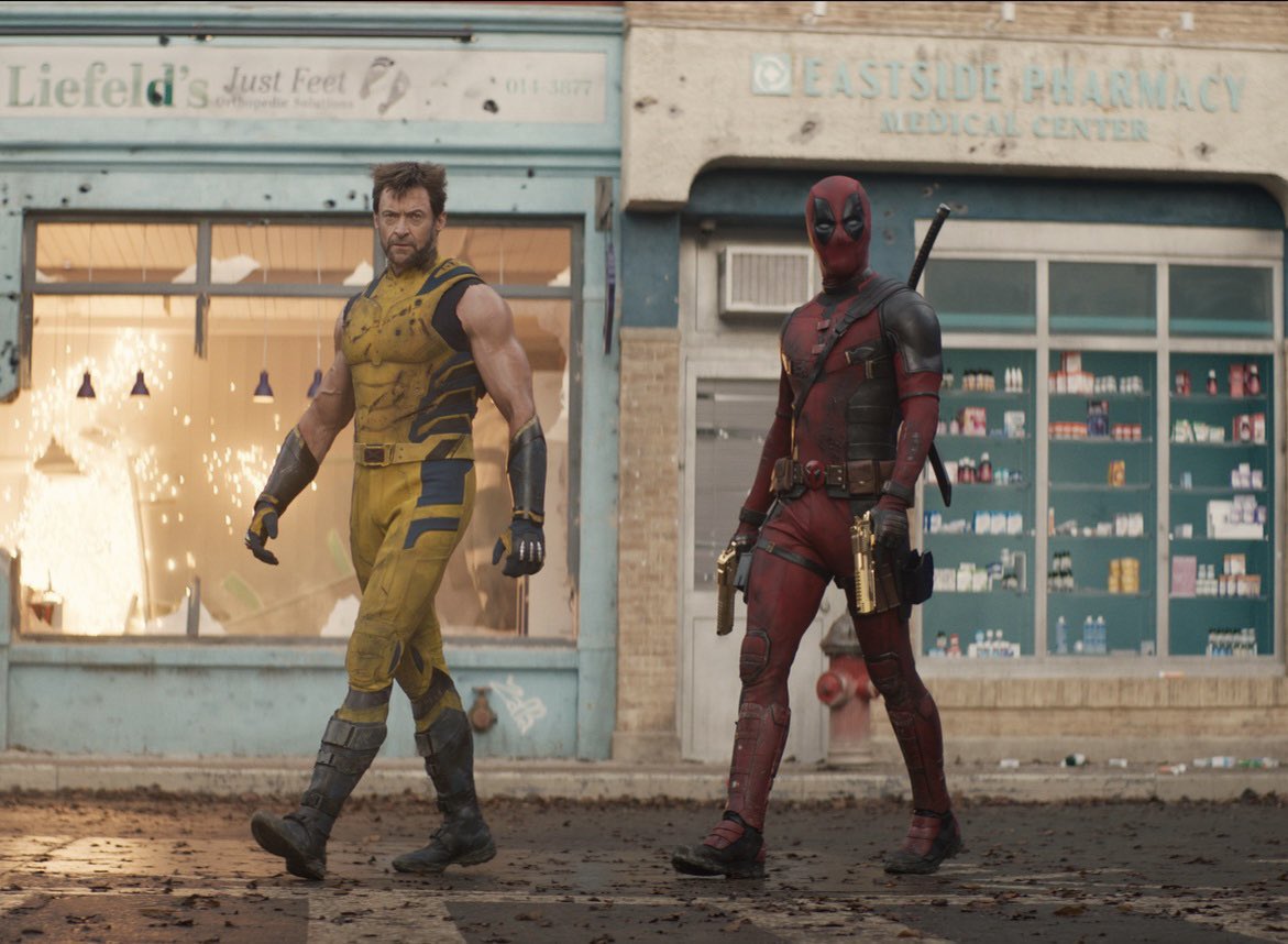 Have you noticed them?  10 “Easter Eggs” You Probably Didn’t Notice in the Deadpool and Wolverine Trailer