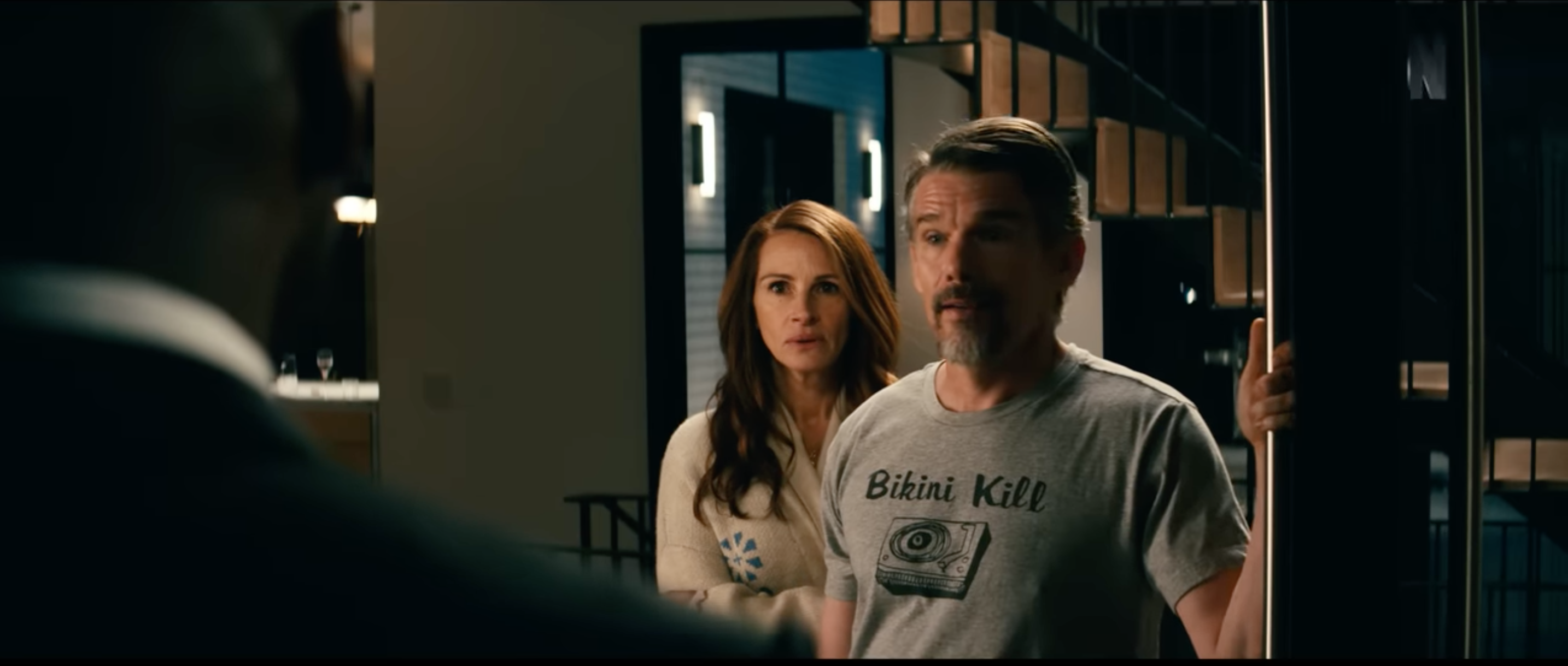 Ethan Hawke and Julia Roberts face the apocalypse in 'Leave the World Behind' trailer