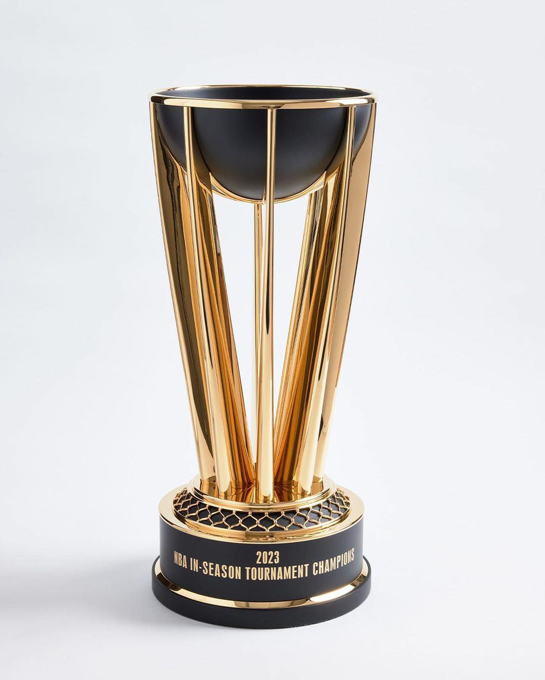 The trophy that Pacers or Lakers will win