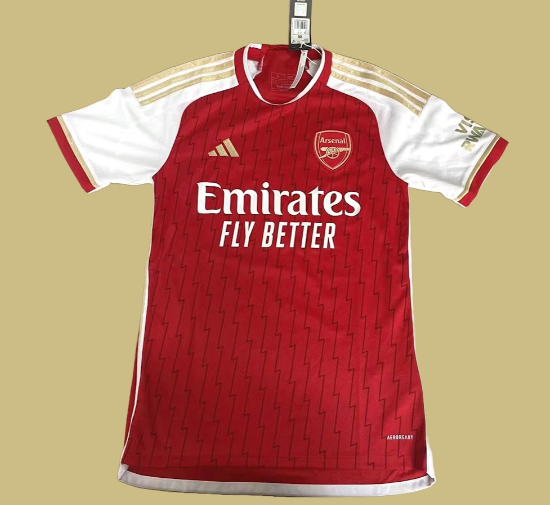 Possible design for the Arsenal jersey in the following season