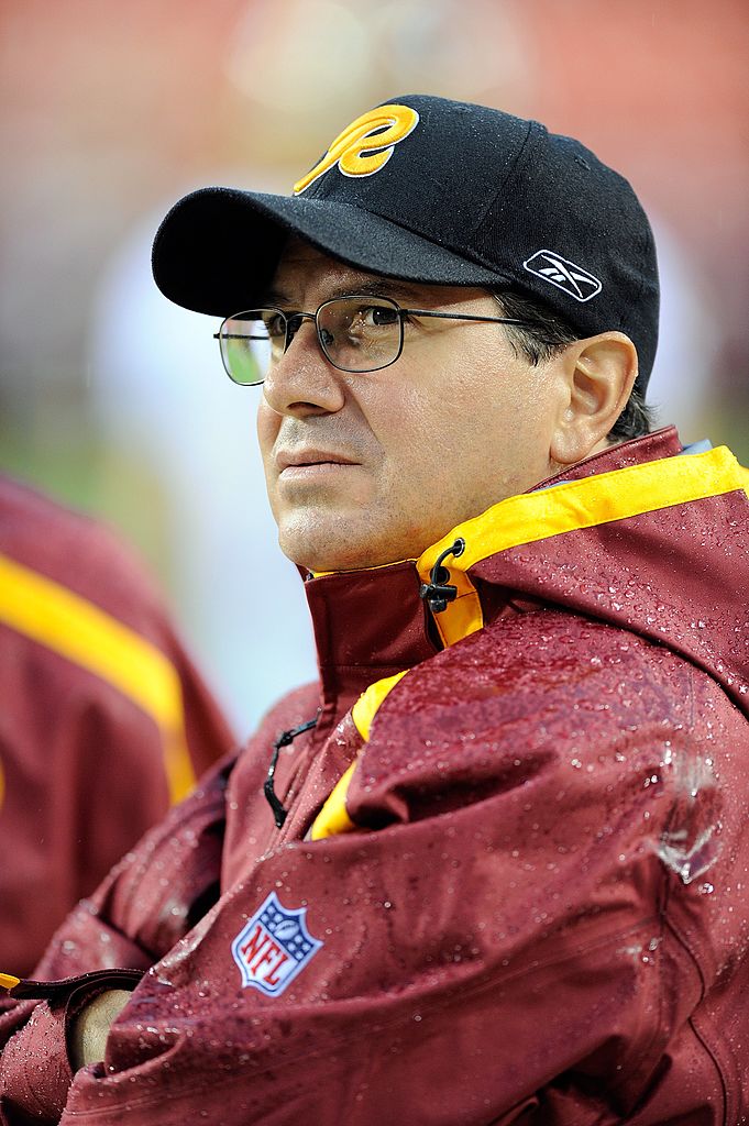 Dan Snyder, close to selling -finally- to the Commanders