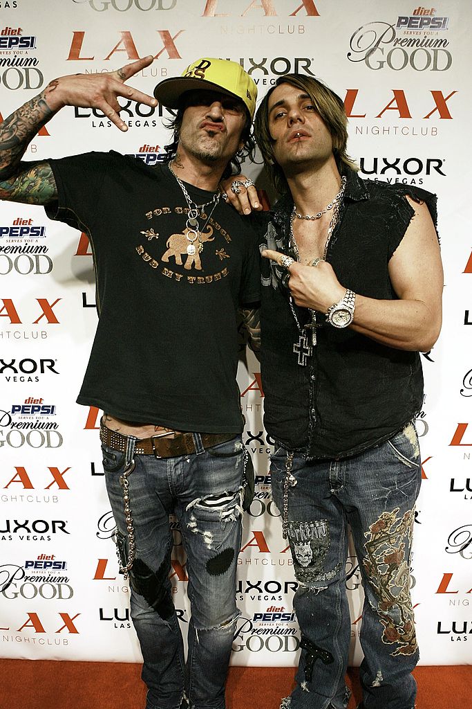 Opinions?  13 musicians and actors who are very similar to each other