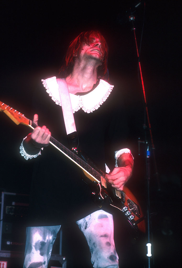 “Tearjerker” The story between the Red Hot Chili Peppers and Nirvana