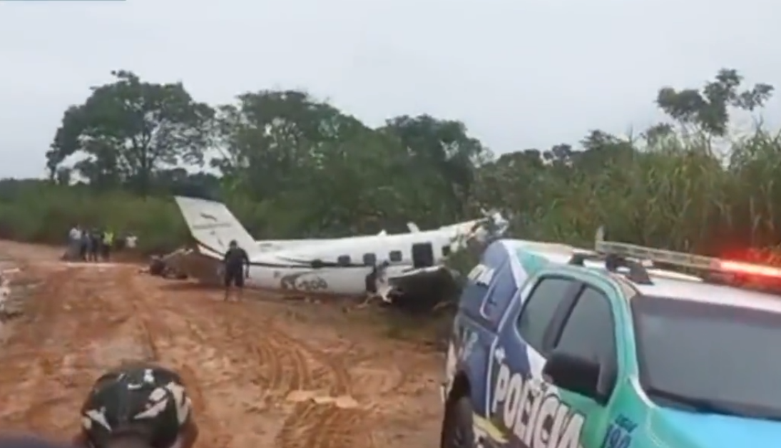 Avioneta choca y mueren 14 turistas que iban a pescar en el Amazonas