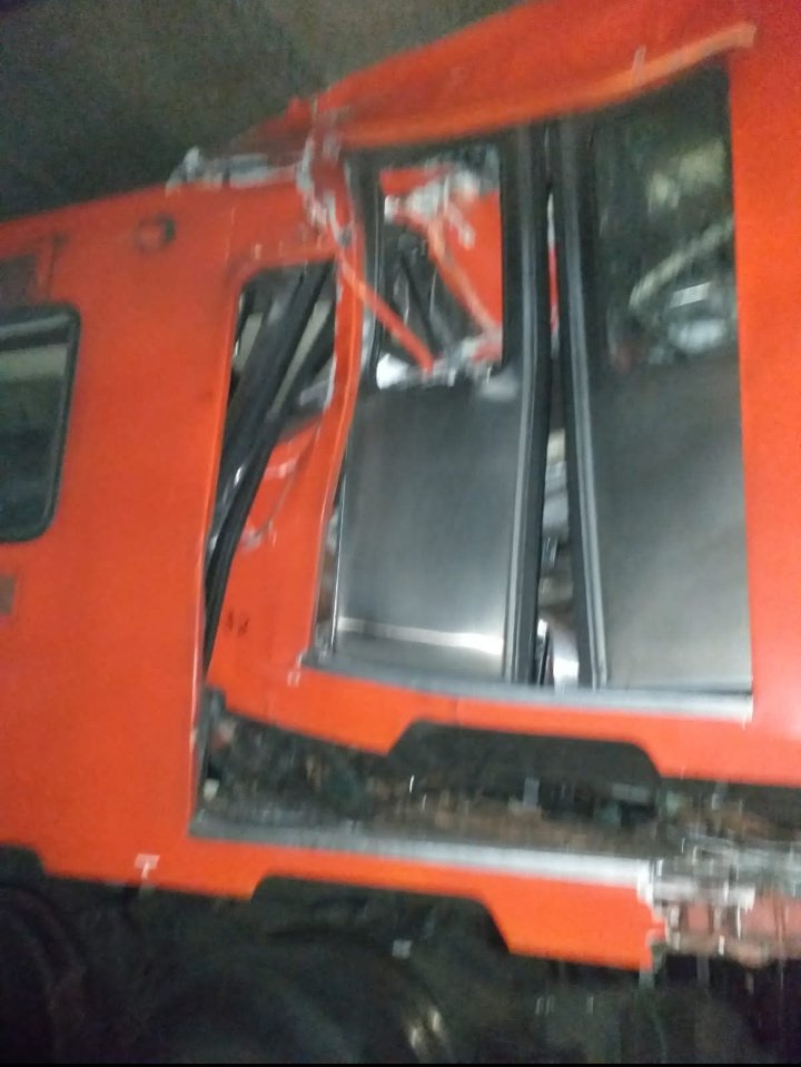 Report of train crash on Line 3 of the CDMX Metro