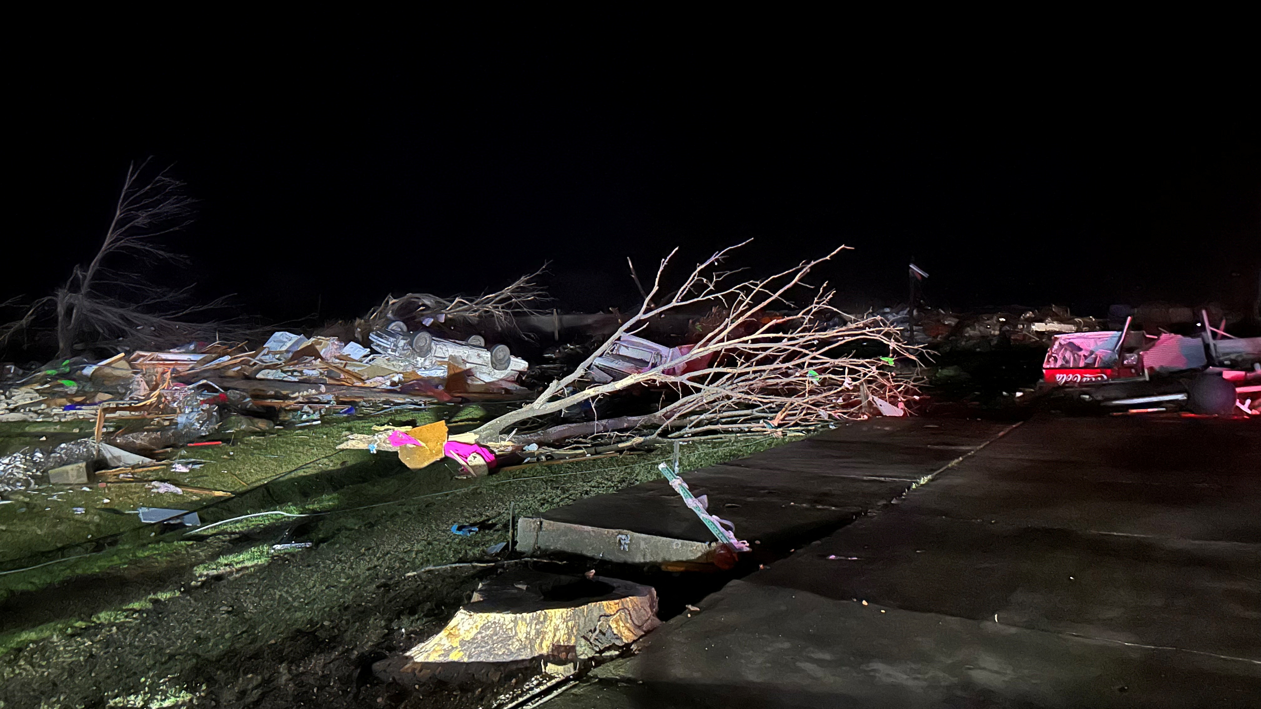 Photos and videos: The terrible images of the tornado in Mississippi