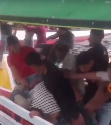A pitched fight broke out in the Xochimilco trajineras and left several injured