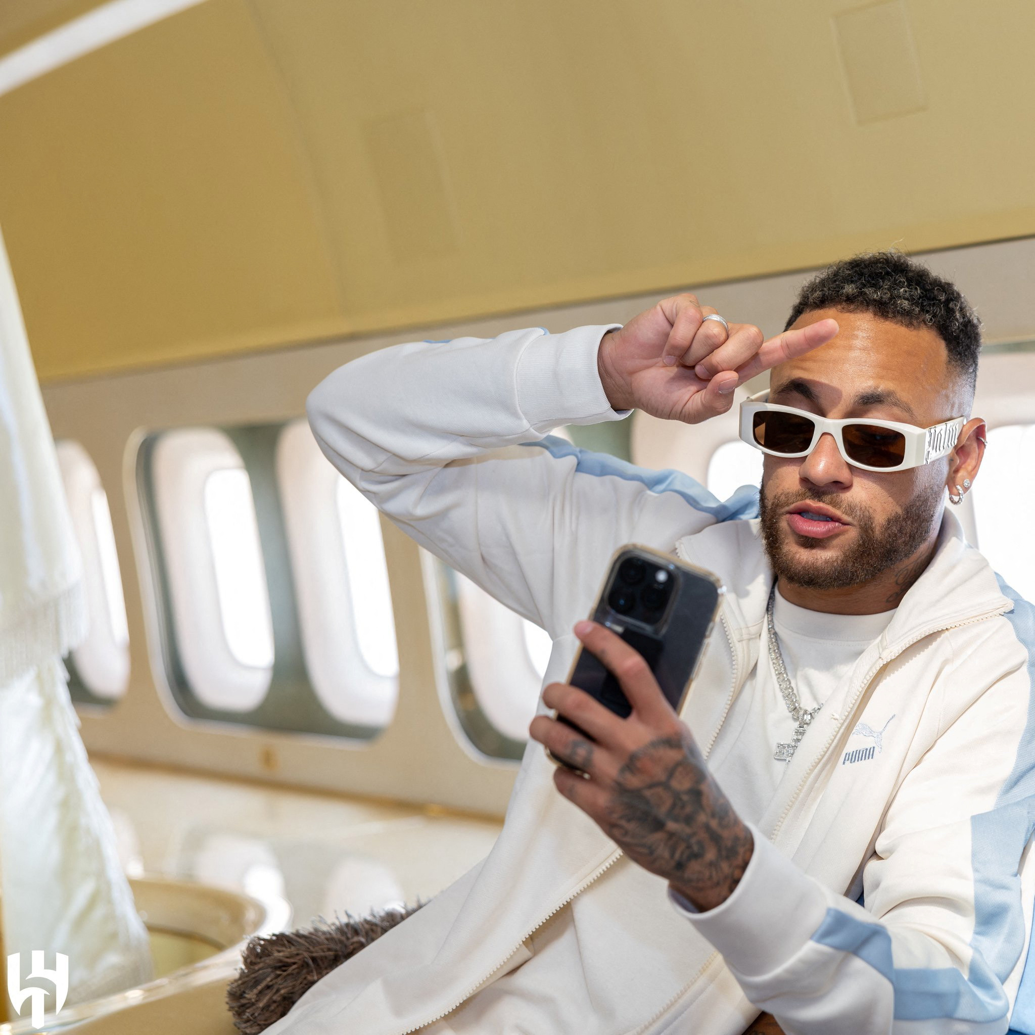 Neymar leaves Paris on his new private plane heading to his new team in Saudi Arabia