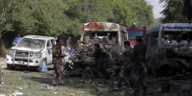 atentado suicida en kabul