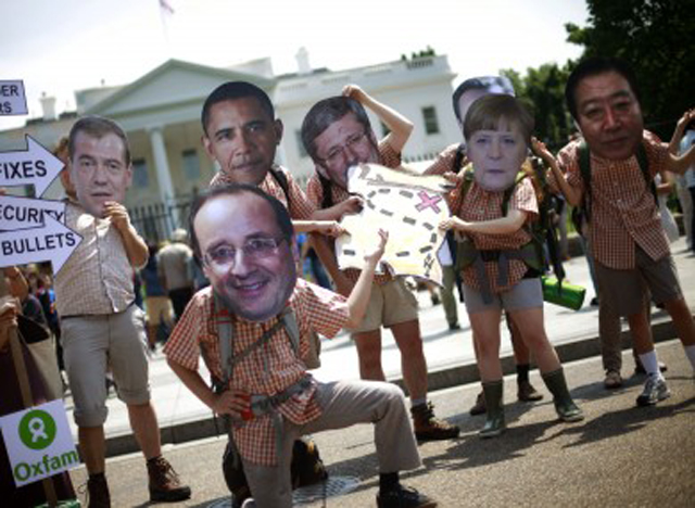 obama-g8-summit-protest- protestas g8 londres espionajes the guardian