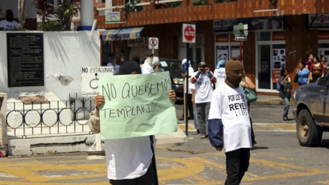 protestas michoacan templarios