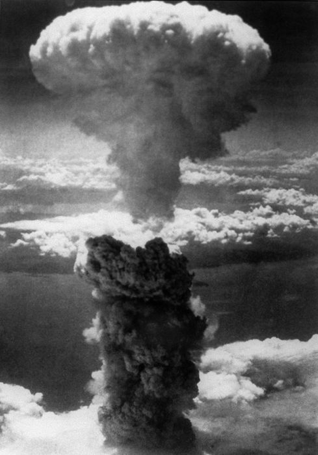 Japon-Estados_Unidos-bomba_atomica-Hiroshima_LNCIMA20130805_0176_28