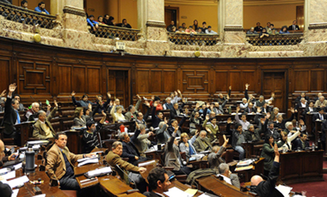 Uruguayan lawmakers vote the bill legalizing marijuana