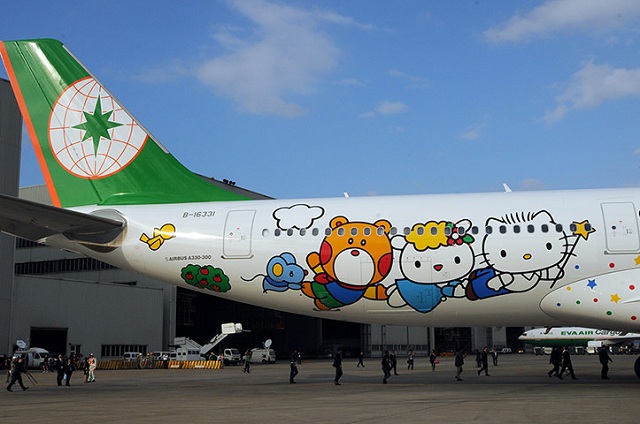 Hello Kitty characters on the aircraft