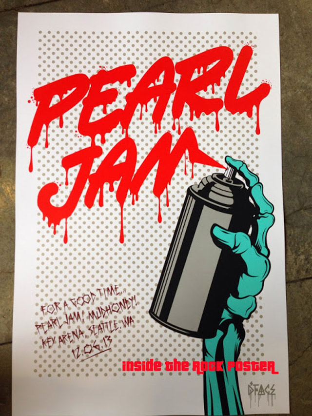 Pearl-Jam-Merch-Seattle-2