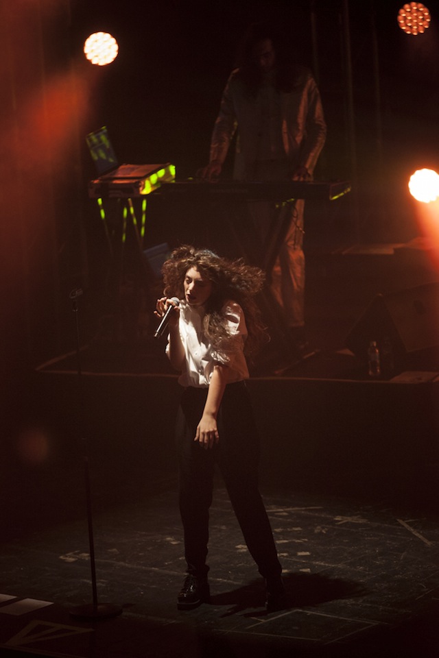 Lorde Auditorio BlackBerry by QueridoPin (7 of 14)
