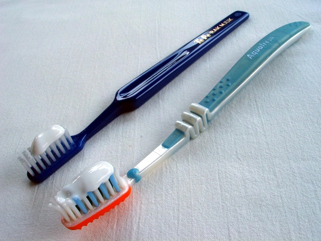cepillo de dientes01