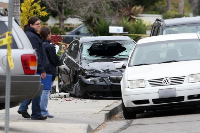 El auto de Elliot después del tiroteo en Isla Vista, California