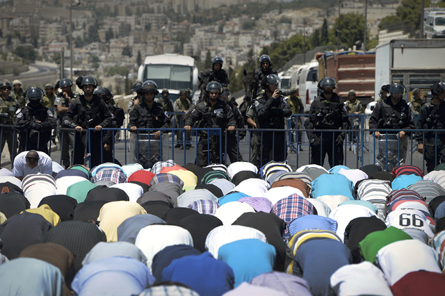 Israeli restricts access into Al-Aqsa Mosque