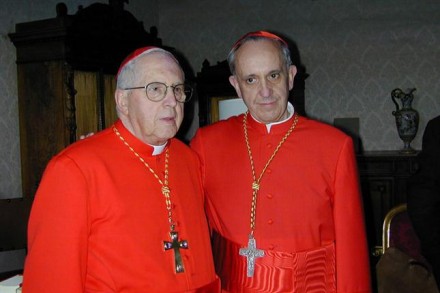 papa francisco cardenal mejia