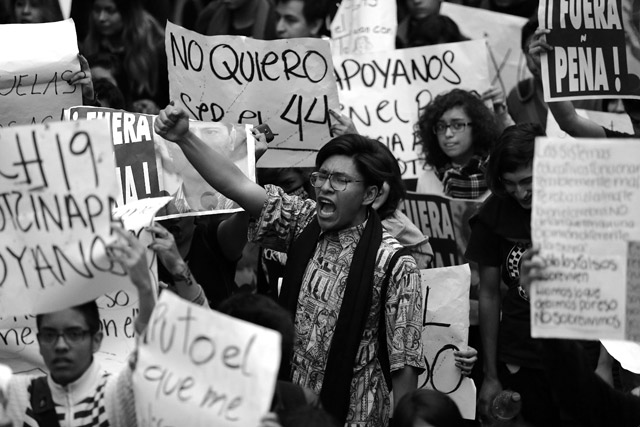 #20NovCDMX-Ayotzinapa-25