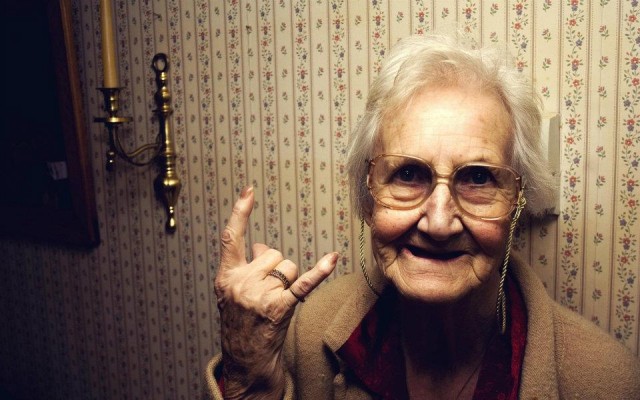 grandma-old-lady-rock-rock-on-funny-cool-unique-Favim.com-460891