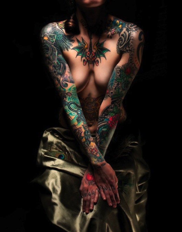 sexy-inked-girls-tattoos-tatts-chicquero-body-tattooed
