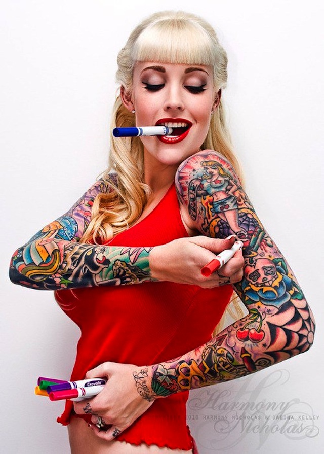 sexy-inked-girls-tattoos-tatts-chicquero-paiting-arms-tattoo