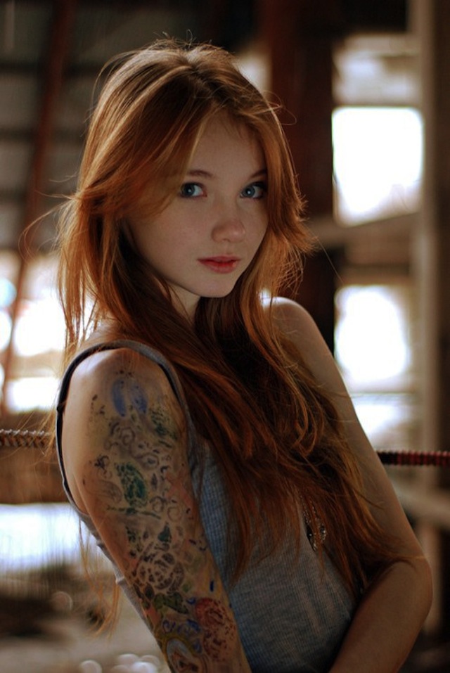 sexy-inked-girls-tattoos-tatts-chicquero-red-hair