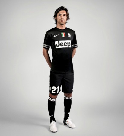 Èchale un al nuevo uniforme de la Juventus - Sopitas.com