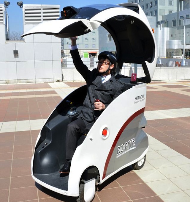 Robits, el mini auto que se maneja solo