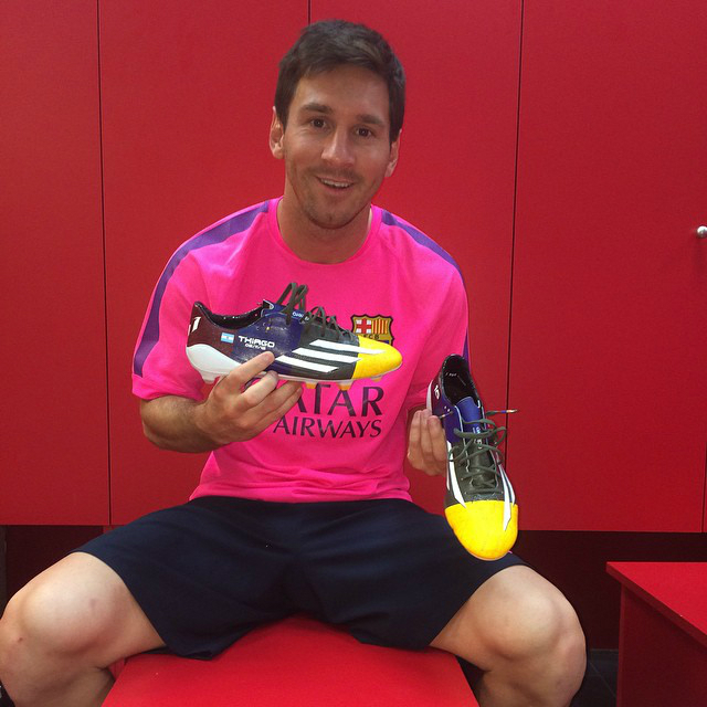Los nuevos coloridos) zapatos Messi - Sopitas.com