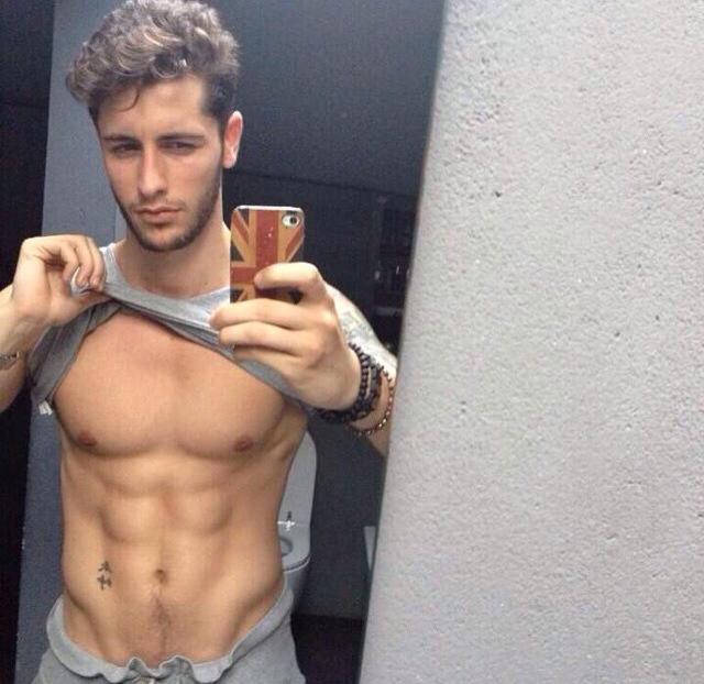 Good looking guy selfie - 🧡 30 Best Selfie Poses for Guys to Look Charmin....