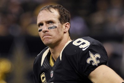 New Orleans Saints quarterback Drew Brees (9) watches the scoreboard during the closing moments in the second half of an NFL football game against the San Francisco 49ers in New Orleans, Sunday, Nov. 25, 2012. The 49ers won 31-21. (AP Photo/Bill Haber)