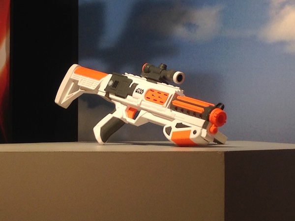La nueva pistola de de Star Wars para el #ForceFriday - Sopitas.com