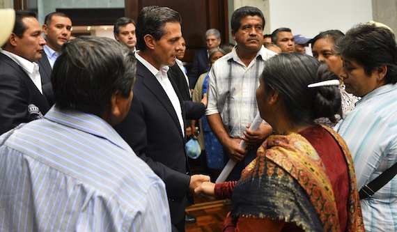 reunión 2014 epn padres ayotzinapa