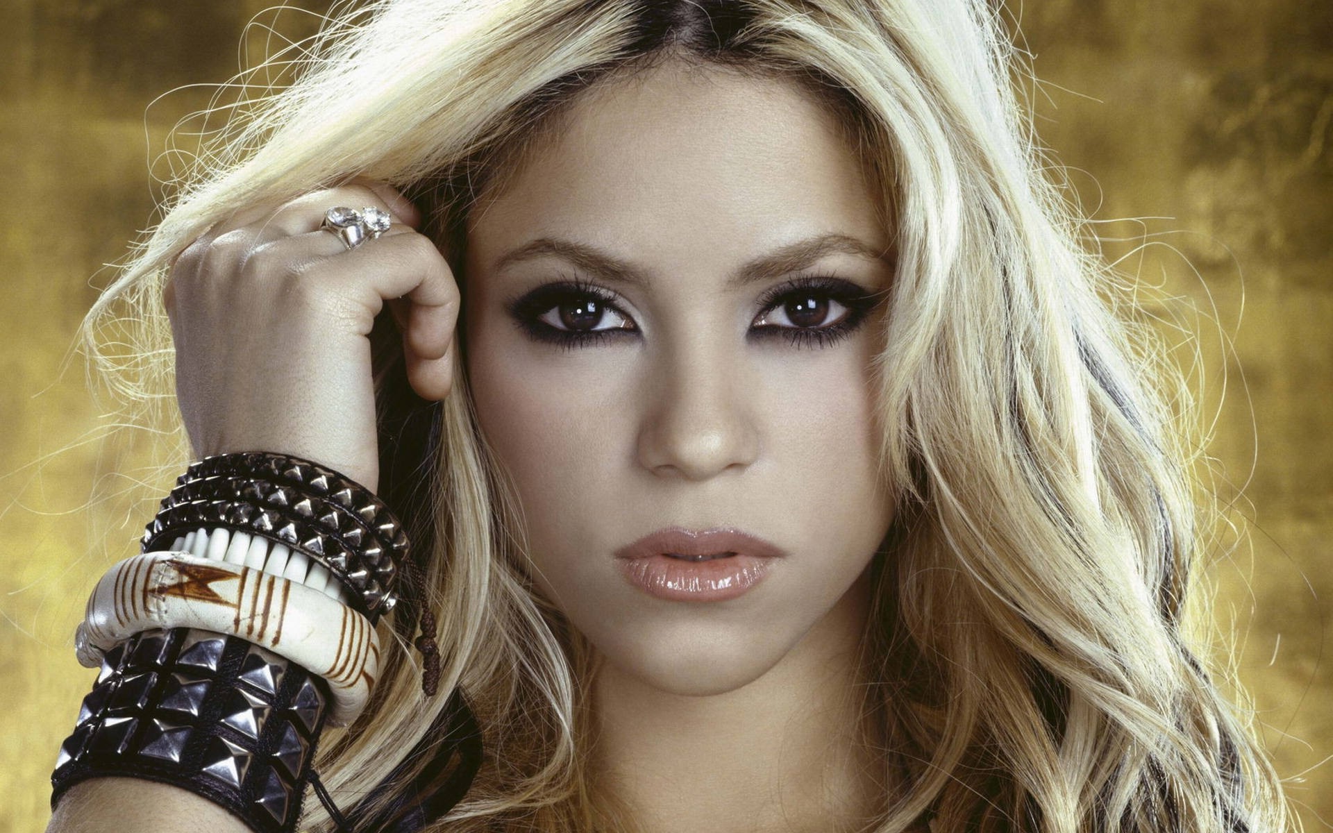 Shakira comparte foto sin maquillaje en su cumpleaños 