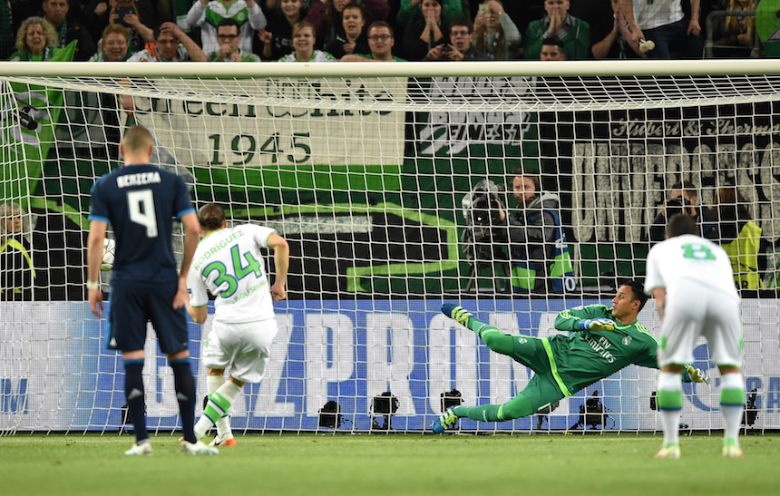 VfL Wolfsburg v Real Madrid CF - UEFA Champions League Quarter Final: First Leg
