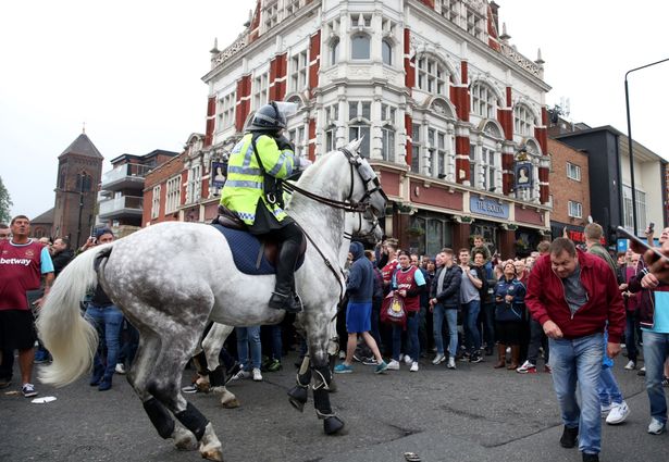 West-Hams-final-matchday-at-the-Boleyn-ground-after-112-years (9)