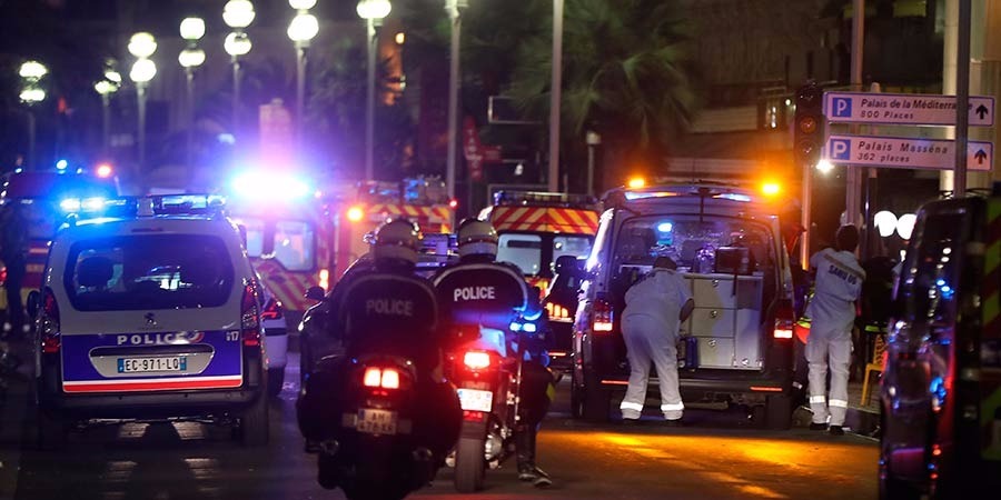 Niza-Ataque-Terrorista-Bastilla-Policia