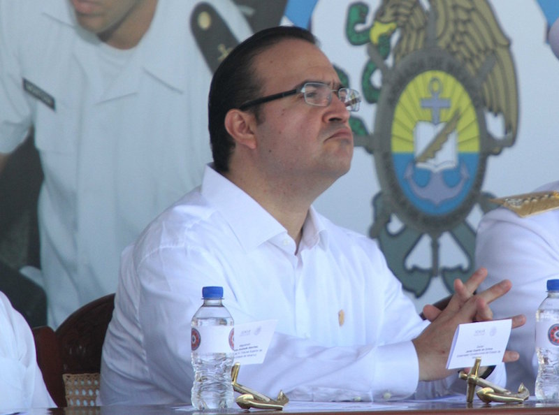 Diputados del PRI defienden a Javier Duarte