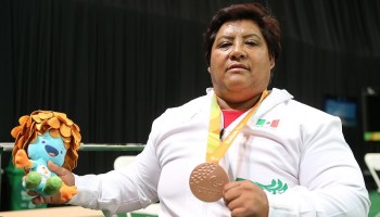 Catalina Díaz con su medalla de bronce