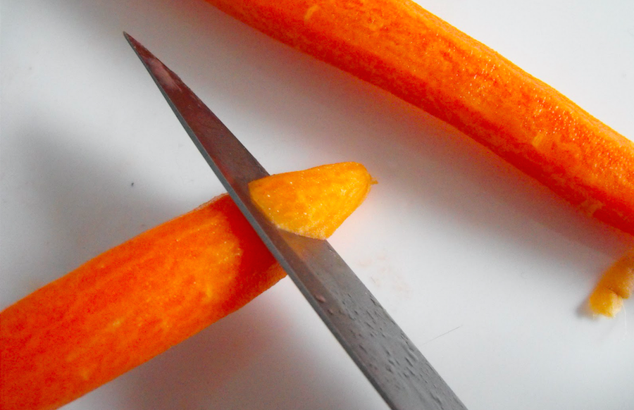 Cortando zanahorias
