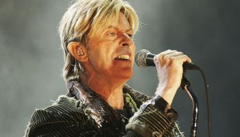 Ya podemos escuchar el disco inédito de David Bowie