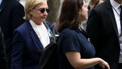 Hillary Clinton sufre malestar durante homenaje a víctimas del 9/11