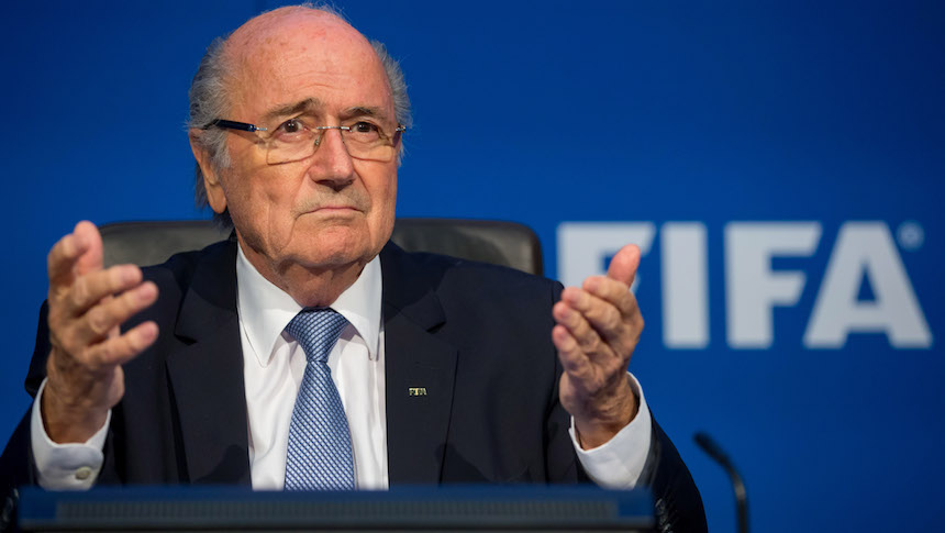 Joseph Blatter es acusado de manera formal por la FIFA
