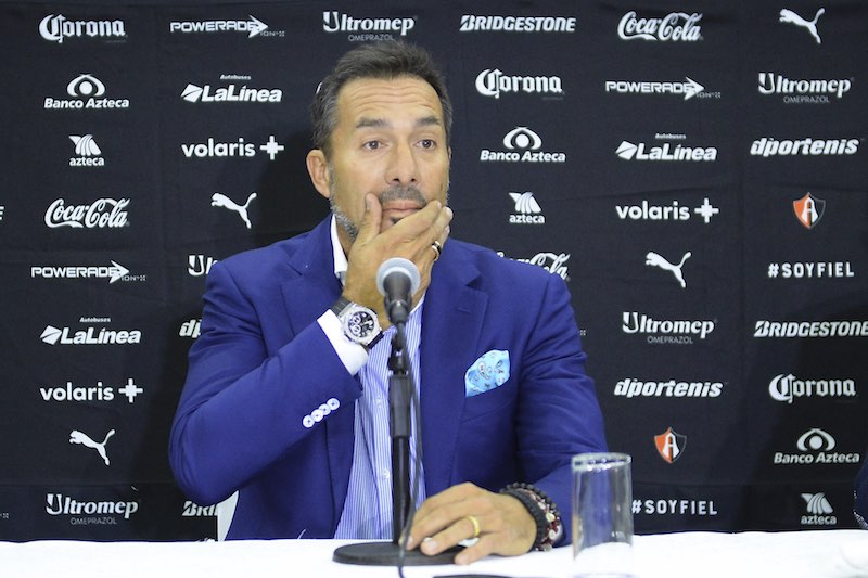 Gustavo Matosas en conferencia de prensa
