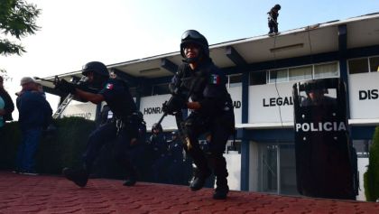 EL jefe policiaco de Chilchota fue detenido luego del arresto de 49 normalistas que incendiaron camiones